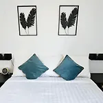 North Spacious For 6 Guests