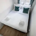 North Spacious For 6 Guests