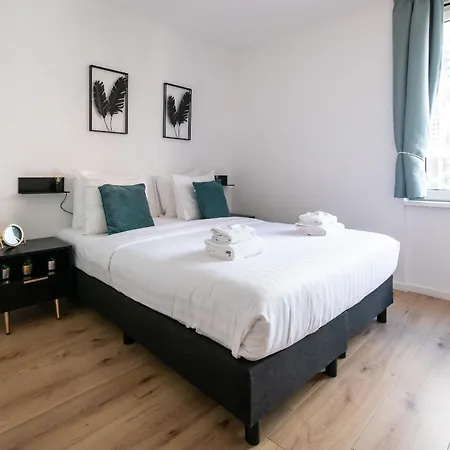 North Spacious For 6 Guests 4* أمستردام