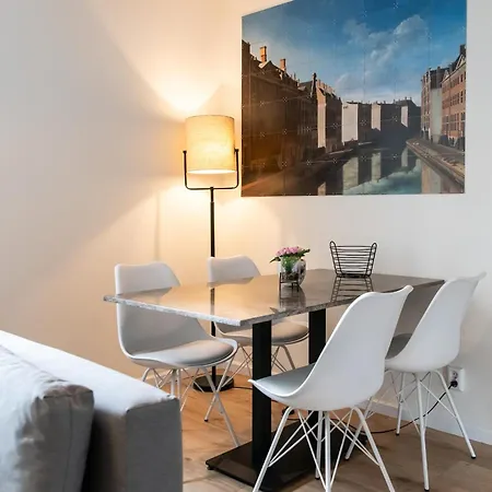 North Spacious For 6 Guests 4*