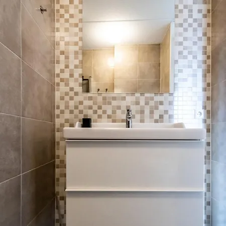 North Spacious For 6 Guests أمستردام