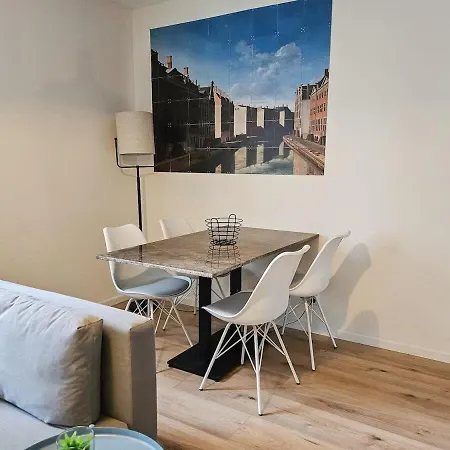 North Spacious For 6 Guests شقة