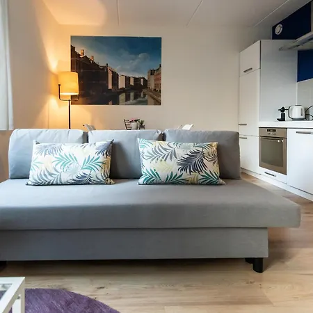 North Spacious For 6 Guests 암스테르담